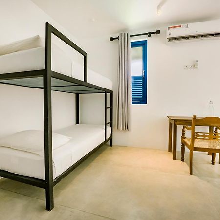 Urchin Unawatuna Room photo